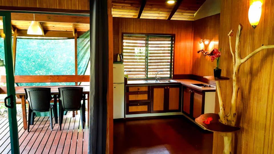 Eco Lodge Village Temanoha Paopao Exterior foto